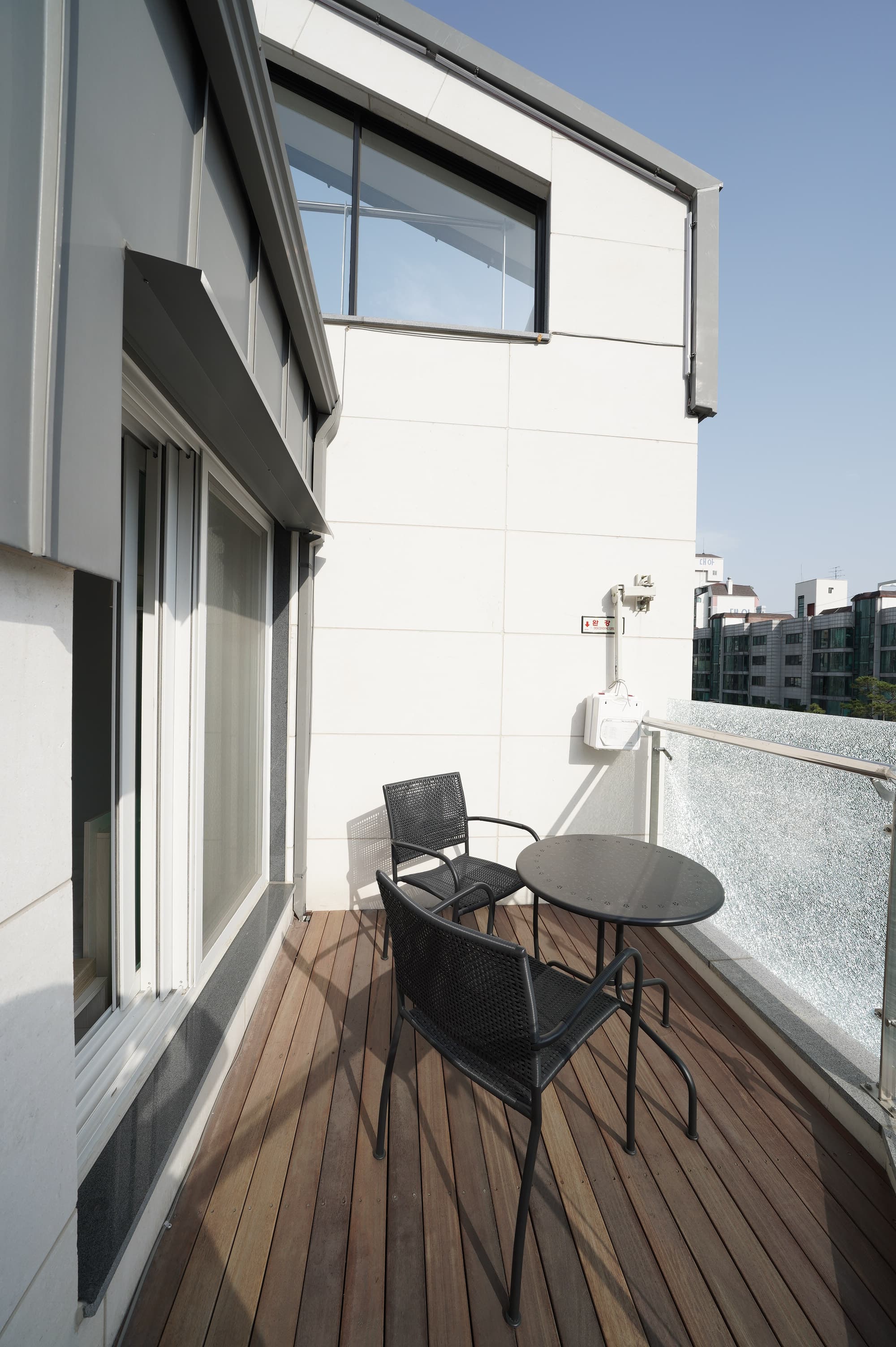 Private Rm/Ba with Balcony — Room 4·2 view 6